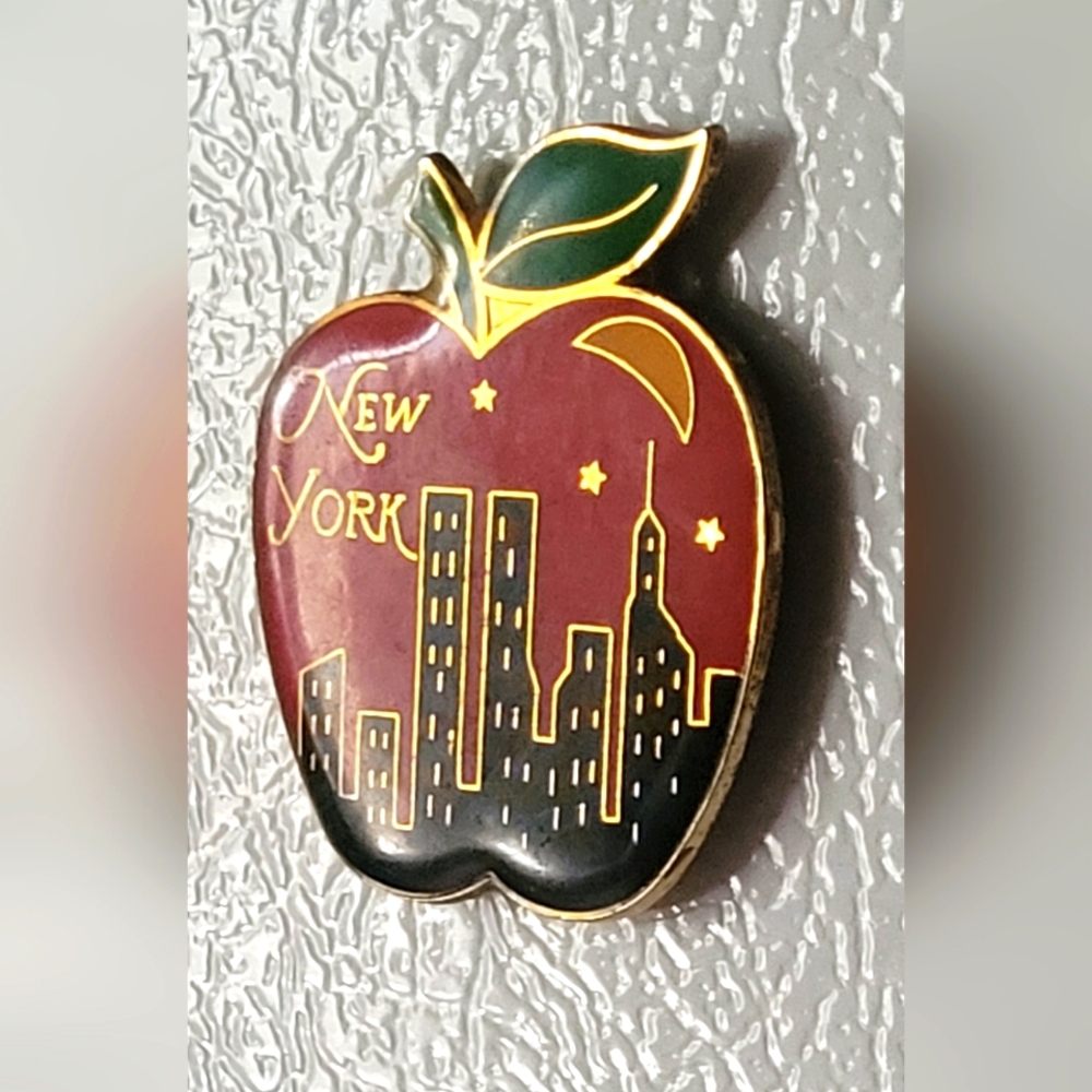 ELVIS PRESLEY With Guitar&Vtg Apple New York City Night Magnet - Picture 7 of 8